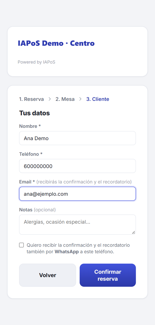 Formulario con nombre, teléfono, email, notas y la opción de recibir la confirmación por WhatsApp